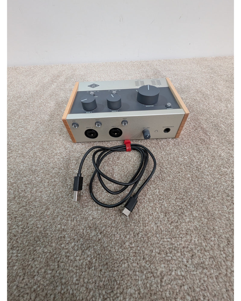 Universal Audio Volt 276 USB Audio Interface - Audio Interface - Silver/Black/Natural Wood - Excellent w/ Original Box & Cables - image 14