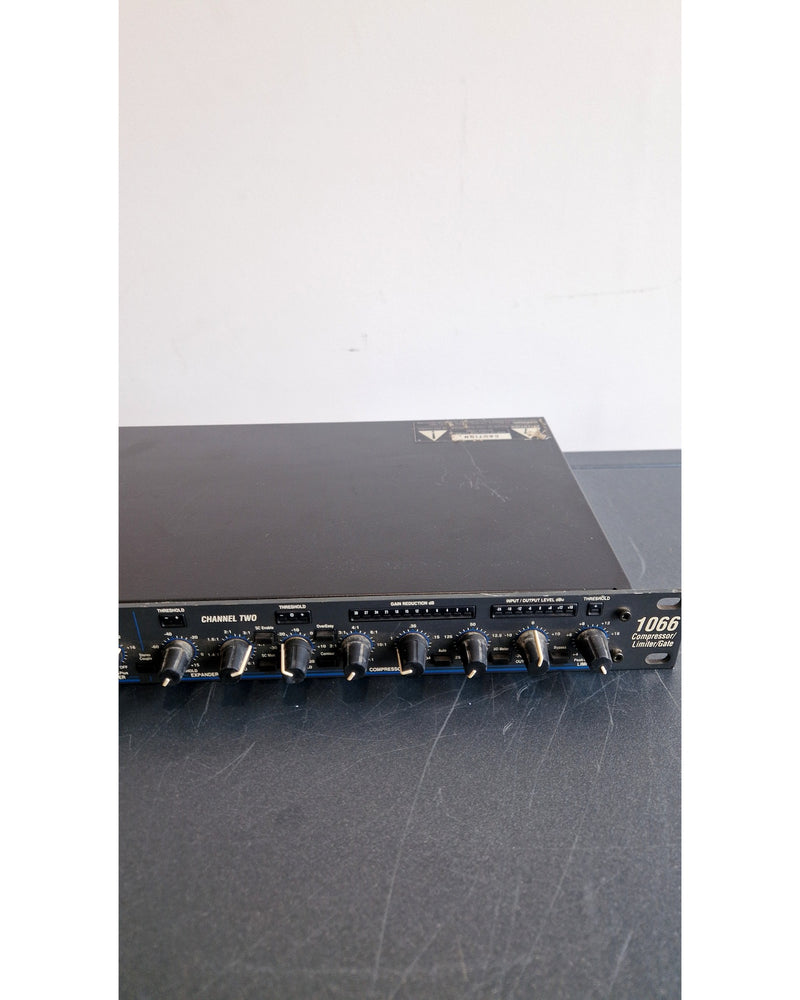 DBX 1066 - Compressor – Compressor - Fair - Image 7