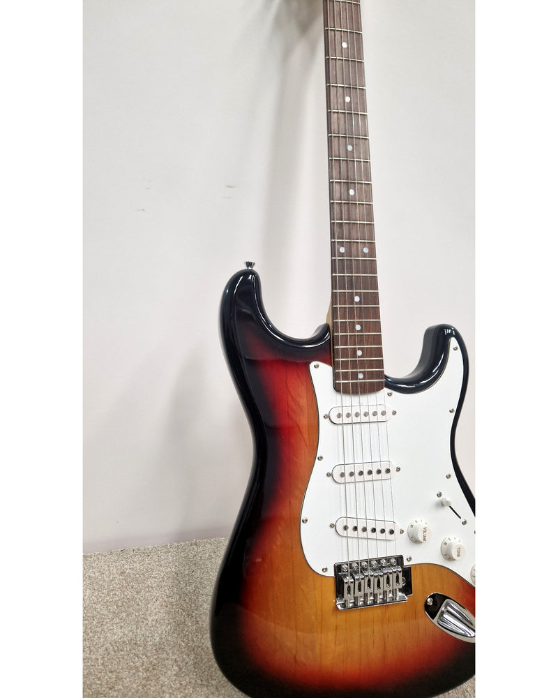 Westfield E1000 Strat - Electric Guitar - Sunburst - Excellent w/ Soft Case - image 11