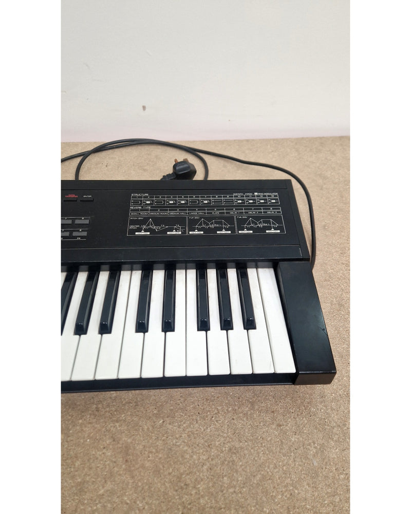 Roland D10 - Synthesizers - Good w/ Hard Case - Image 2