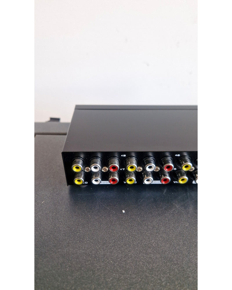 Unbranded 8-Port Video Audio Switch - AV Accessories - Excellent - Image 9