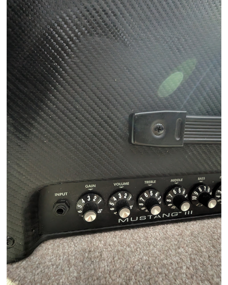 Fender Mustang III - Guitar Amplifier - Very Good - image 6