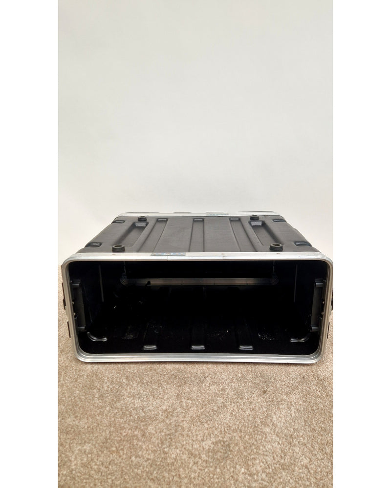 SKB 4U Flightcase - Cases & Racks - Very Good - Image 7