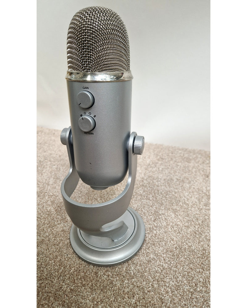 Blue Yeti - USB Microphone - Silver - Excellent - image 5