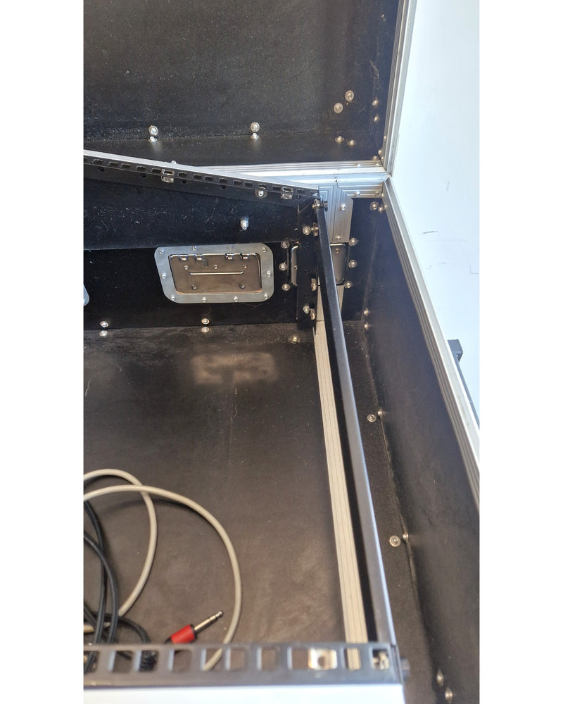 Citronic 19" 2U:8U Flightcase - Flight Cases - Good - image 11