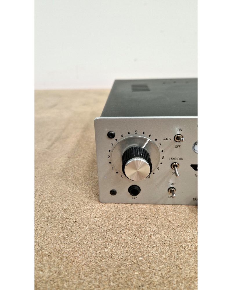 Universal Audio Twin-finity 710 - Preamps - Silver - Excellent - Image 4