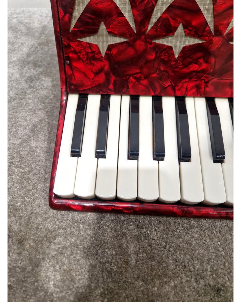 Galotta 12 Bass Accordion - Red – Accordion - Fair w/ Hard Case - Image 12