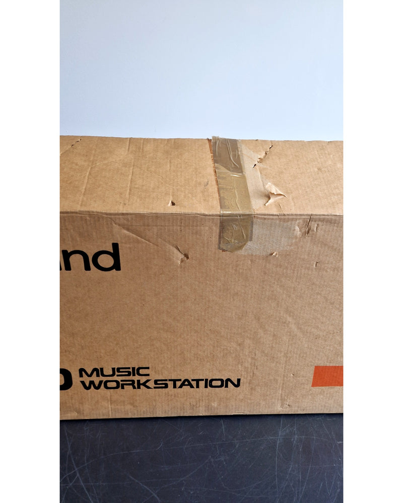 Roland W-30 - Synthesizer Keyboards - Black - Excellent w/ Original Box, Power Supply, Manuals, floppy disks - Image 16