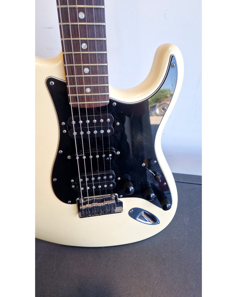 Fender American Deluxe Stratocaster 2013 - Cream - Electric Guitar - Excellent w/ Hard Case & trem bar - Image 5