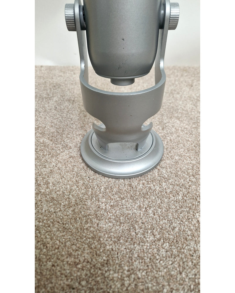 Blue Yeti - USB Microphone - Silver - Excellent - image 3
