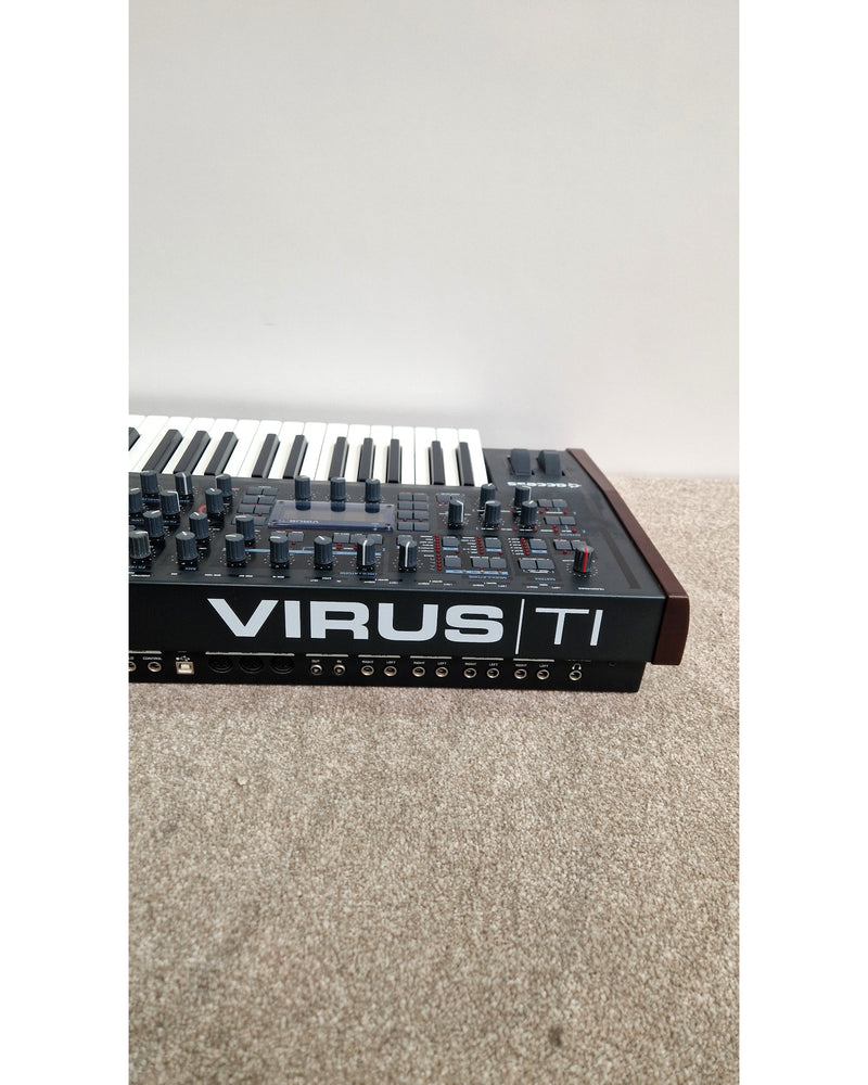 Access Virus TI Keyboard - Synthesizer - Black - Good w/ Power Supply & Manuals - image 5