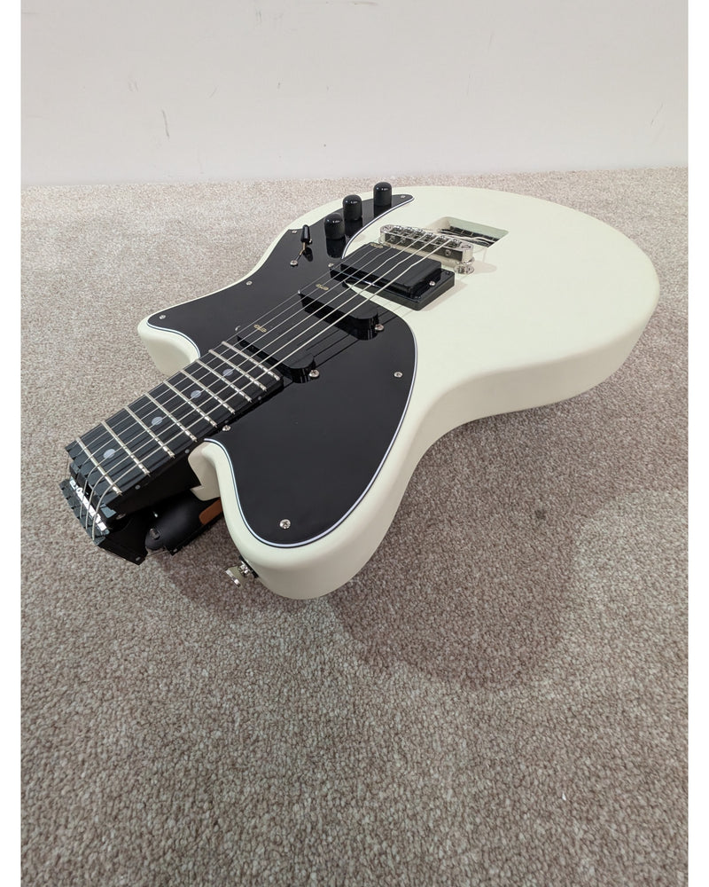 Ciari Ascender Trio - Electric Guitar - Cream/Black - Like New w/ Soft Case - image 5