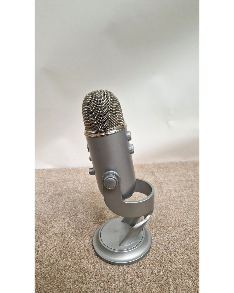Blue Yeti - USB Microphone - Silver - Excellent - image 10