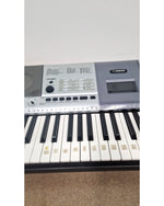 Yamaha PSR E403 - Keyboards - Good w/ Soft Case & Power Supply - Image 4