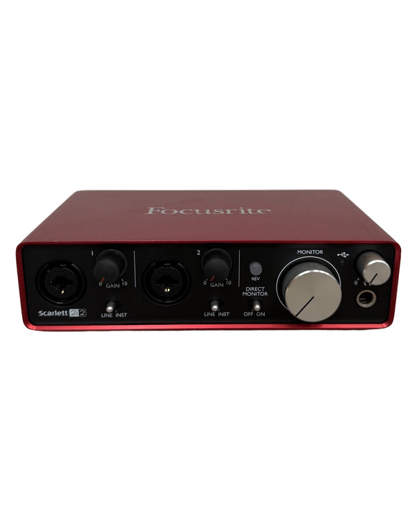 Focusrite Scarlett 2i2 - Audio Interface - Red - Very Good