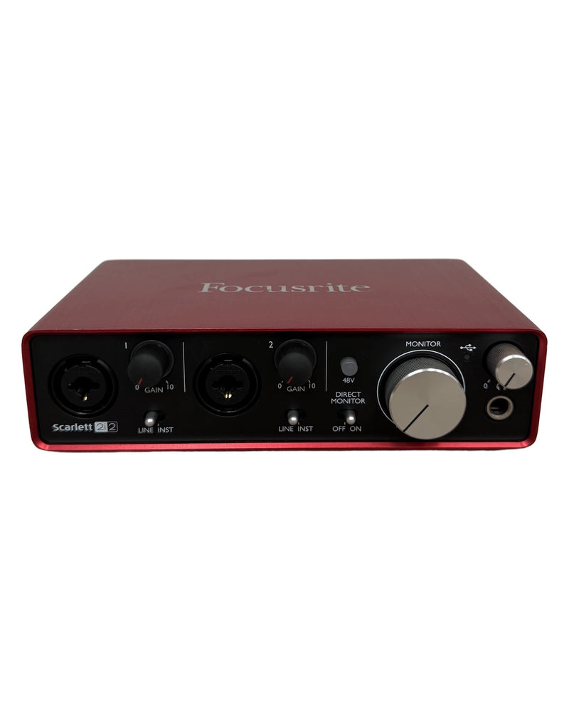 Focusrite Scarlett 2i2 - Audio Interface - Red - Very Good - image 1