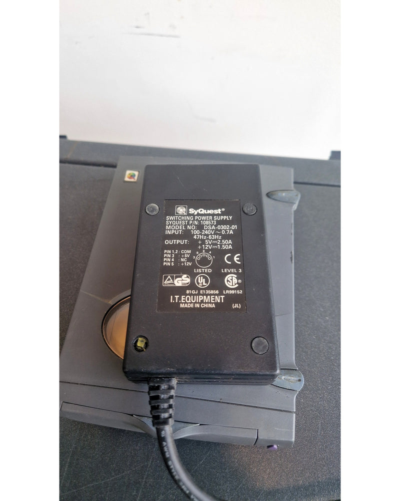 SyQuest SyJet 1.5GB - Disk Drive - Good - Image 7