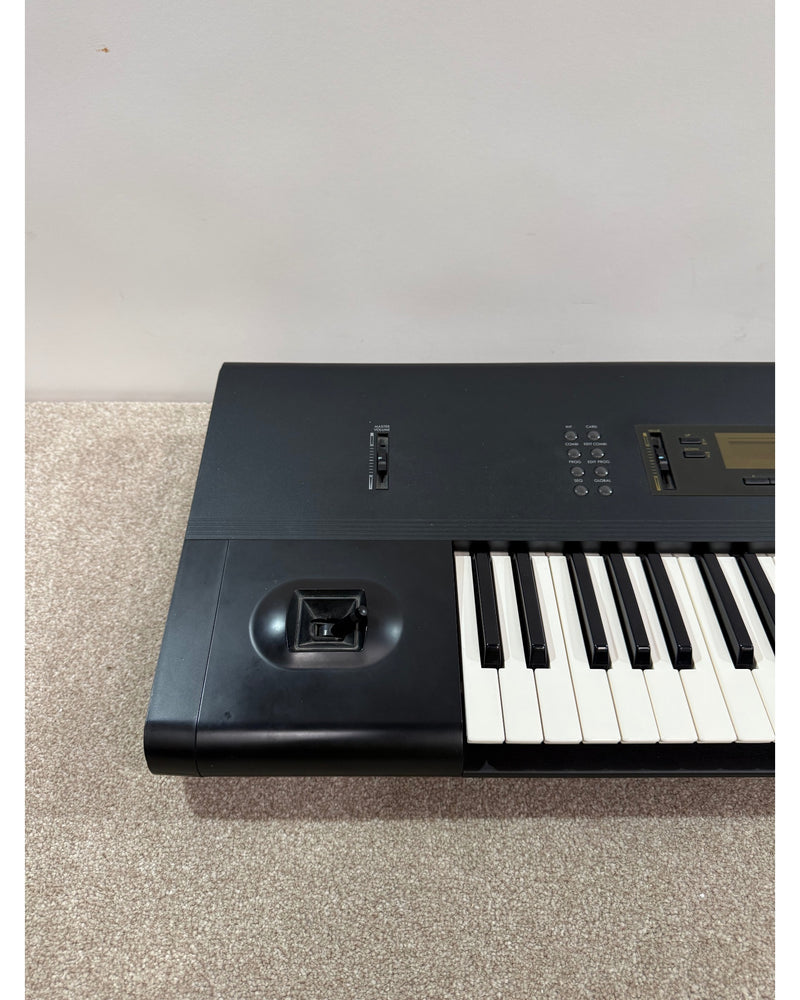 Korg M1 - Synthesizer - Black - Fair w/ Hard Case - image 2