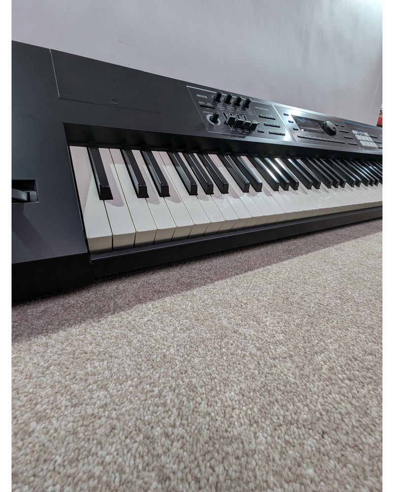 Roland JUNO-DS88 - Synthesizer - Black - Very Good w/ Soft cover & Power Supply - image 3