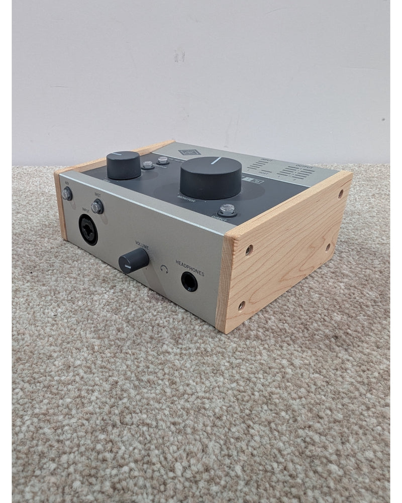 Universal Audio Volt 176 - Audio Interface - Silver/Black With Natural Wood Sides - Like New w/ Original Box - image 3