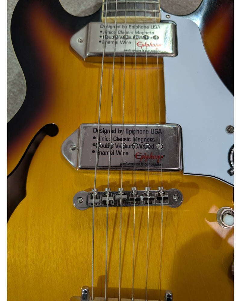Epiphone Casino - Electric Guitar - Very Good - image 10