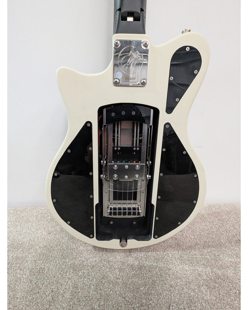Ciari Ascender Trio - Electric Guitar - Cream/Black - Like New w/ Soft Case - image 6