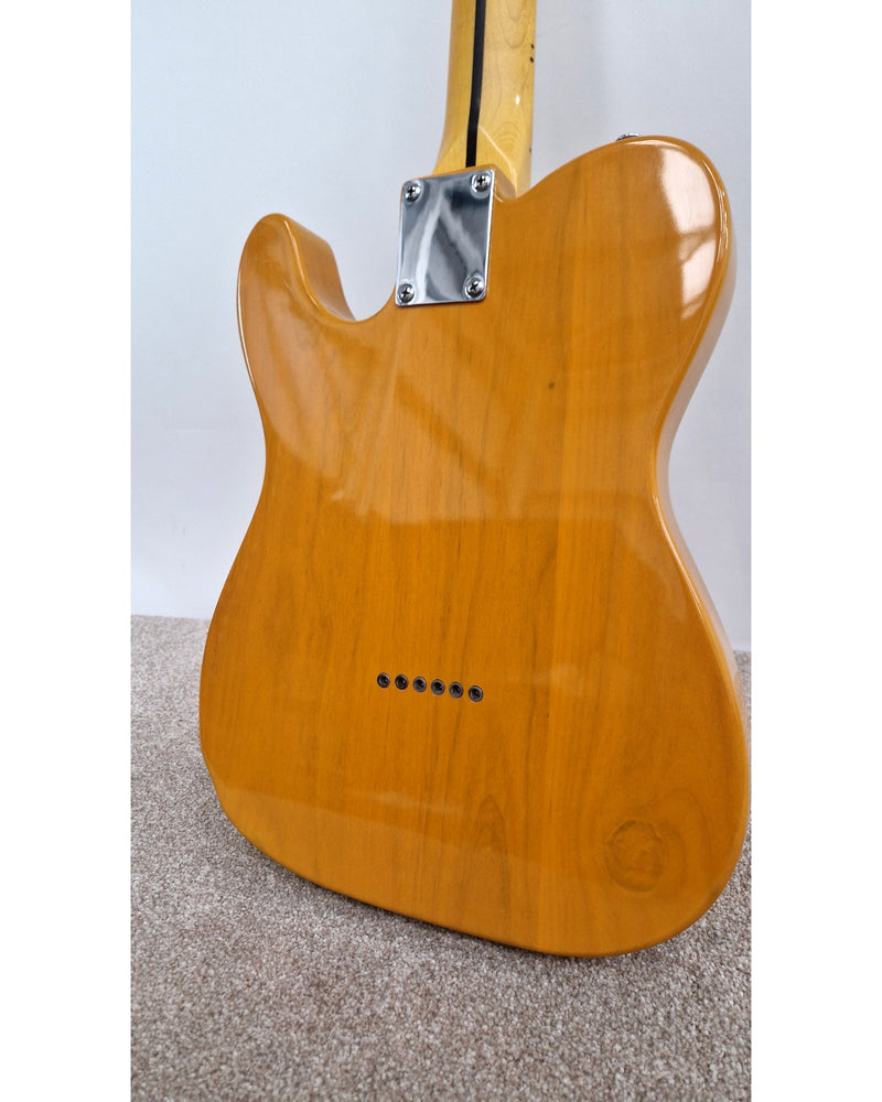 Vintage Reissued Series V52 - Electric Guitar - Excellent w/ Soft Case - image 11