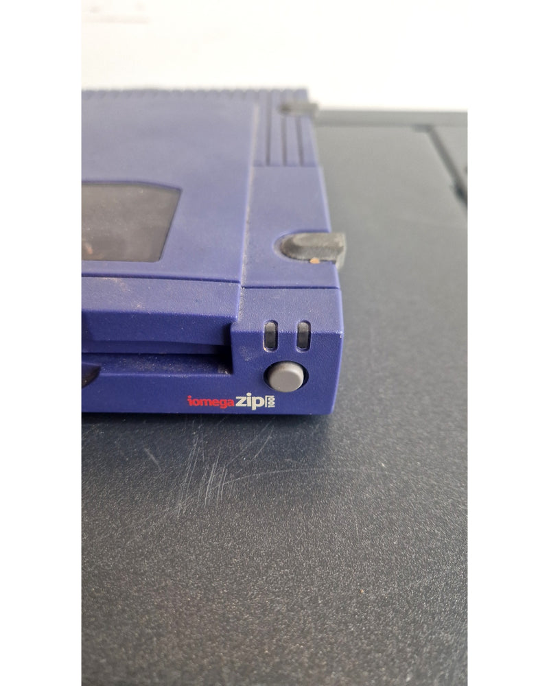 Iomega Zip 250 - Disk Drive - Good - Image 2
