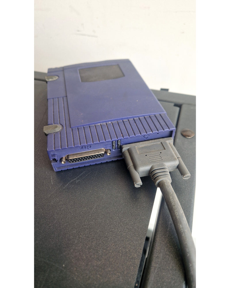Iomega Zip 250 - Disk Drive - Good - Image 7