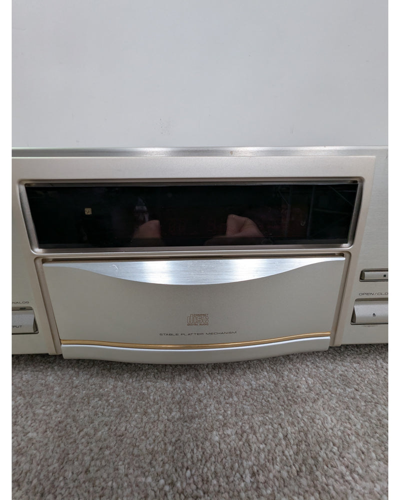 Pioneer PD-95 - CD Player - Silver - Very Good w/ Original Box & Manuals - image 5
