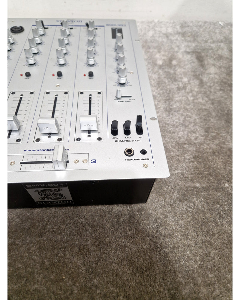 Stanton SMX-301 - DJ Mixer - White/Silver - Excellent w/ Original Box & Power Supply - Image 9