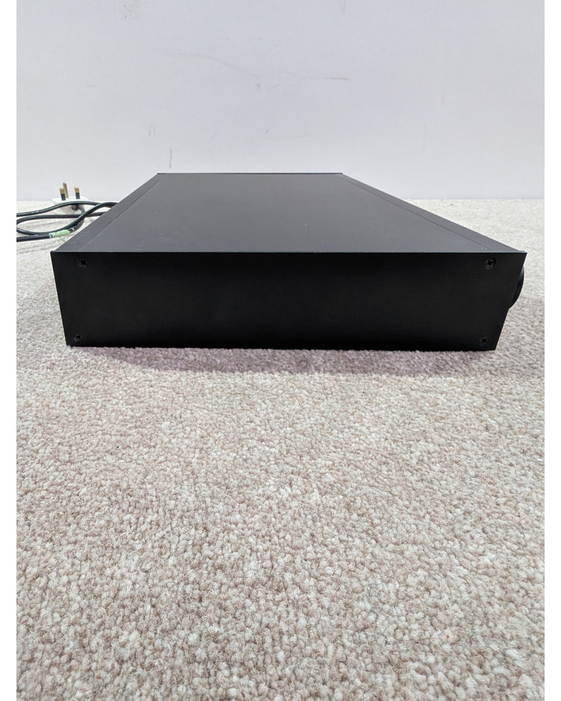 Cambridge P55 - Hi-Fi Amplifier - Black - Good - image 7