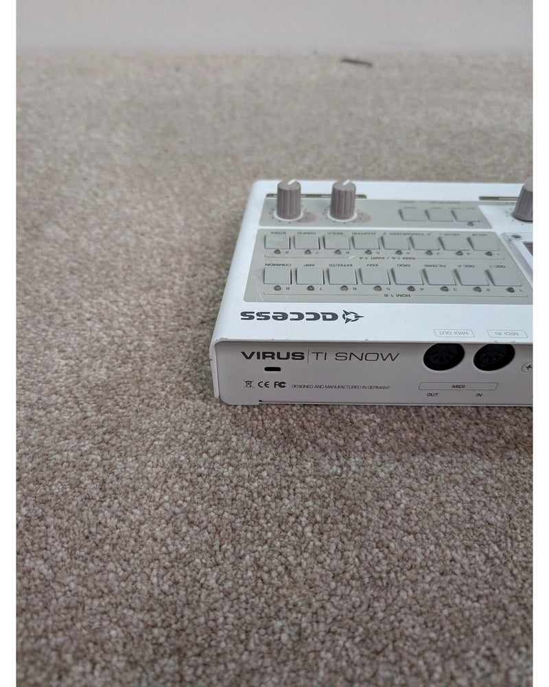 Access Virus TI Snow - Sound Module - White - Spares or Repair - image 4