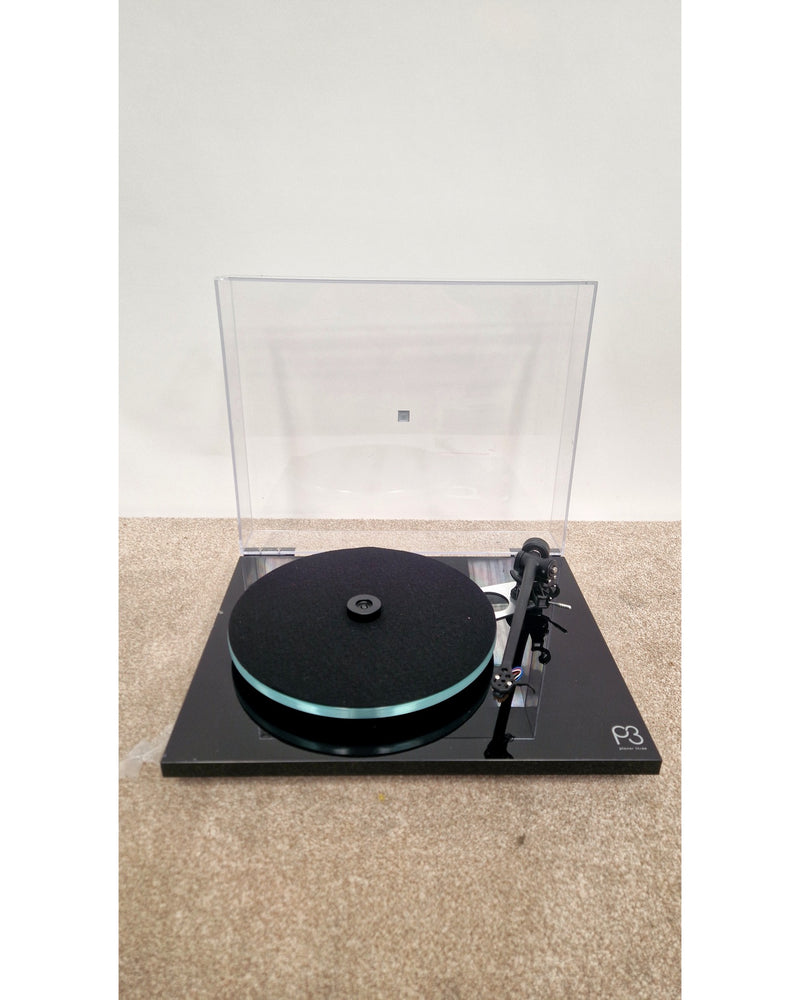Rega Planar 3 - Turntable - Black - Good w/ Power Supply - image 2