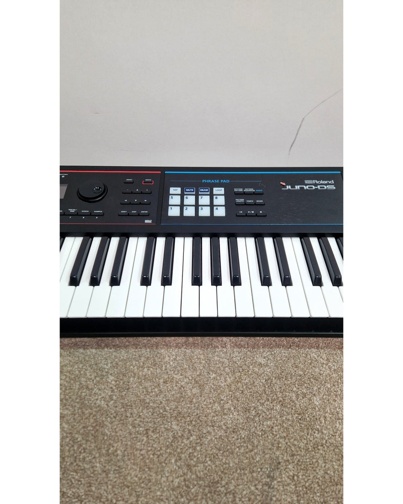 Roland Juno-DS76 - Synthesizer - Black - Excellent w/ Power Supply - image 16