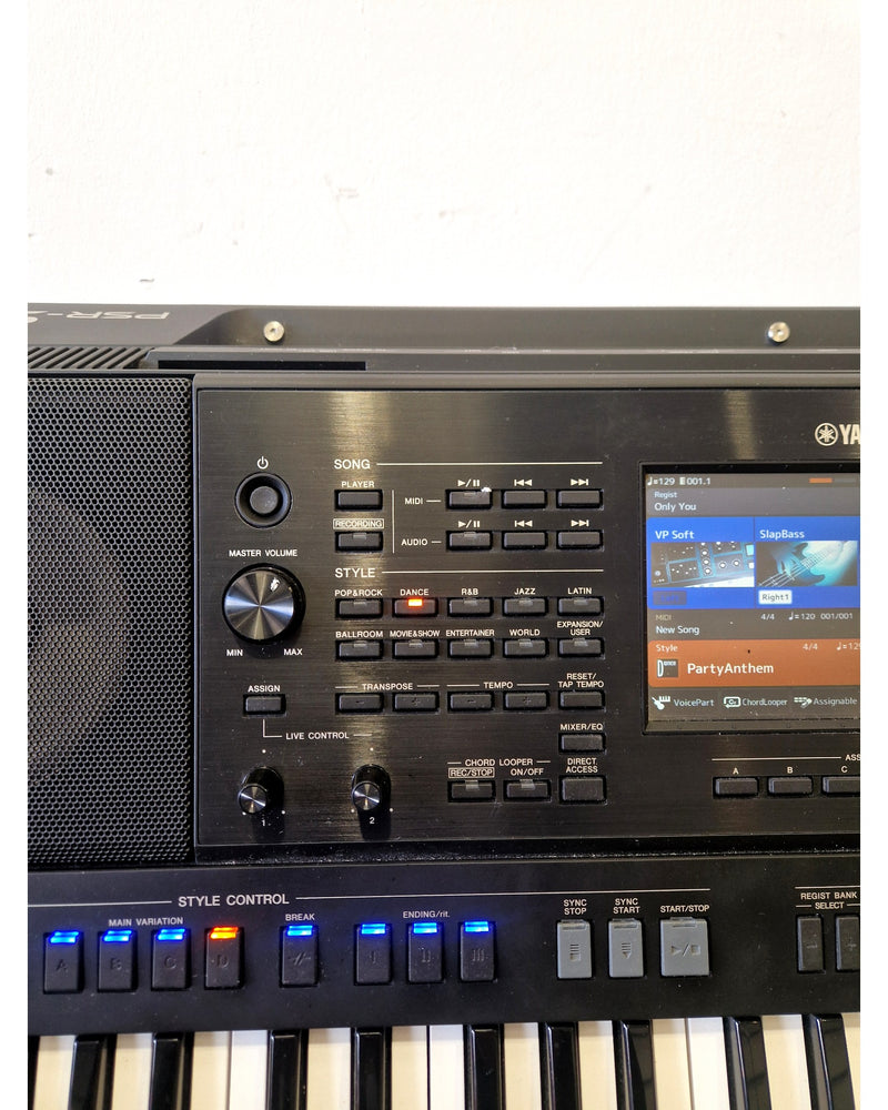 Yamaha PSR-SX900 - Digital Keyboard/Arranger - Black - Excellent w/ Power Supply - Image 10