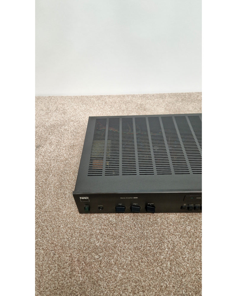NAD 3020i - Hi-Fi Amplifier - Good - image 5