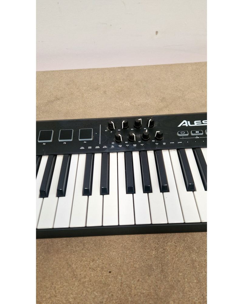 Alesis XQ49 - Midi Controller - Good - Image 3