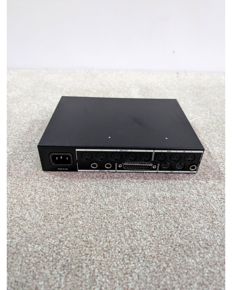 MOTU Micro Express - Audio Interface - Black - Excellent w/ Manuals - image 4