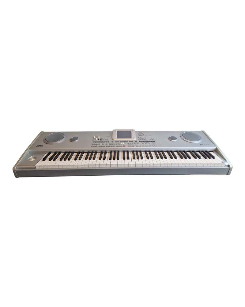 Korg PA588 - Synthesizer Keyboards - White - Keyboard - Excellent w/ Hard Case & Power Supply - image 1