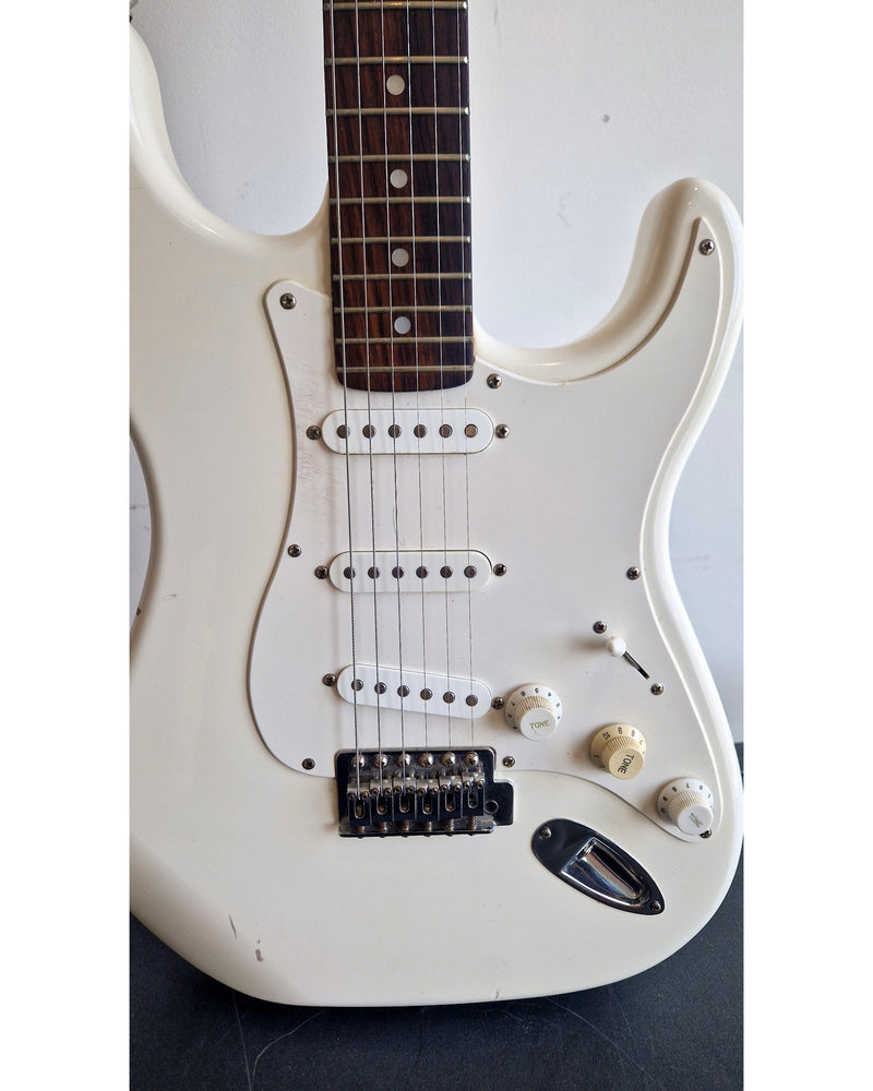 Squier Strat Chinese - Electric Guitar - White - Fair - Image 7