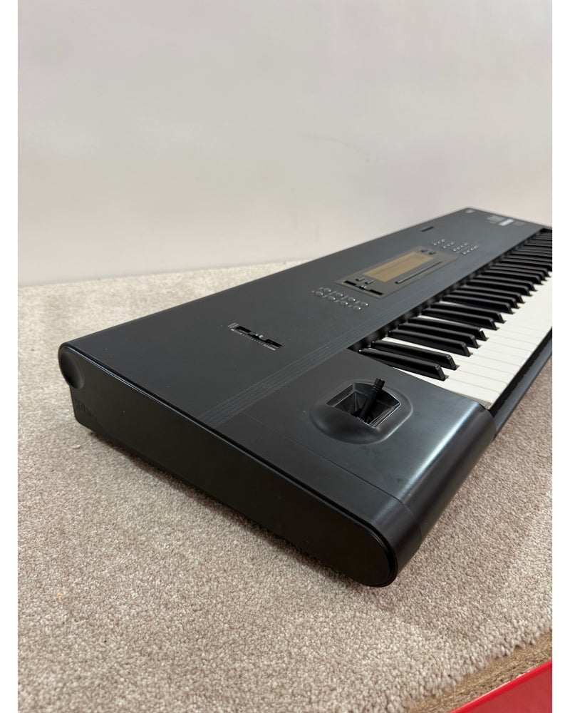 Korg M1 - Synthesizer - Black - Fair w/ Hard Case - image 5