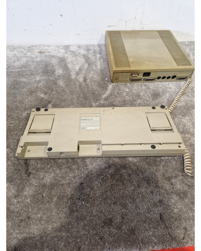 Atari Mega 1 Computer - Grey Computer - Spares or Repair w/ Keyboard - Image 5