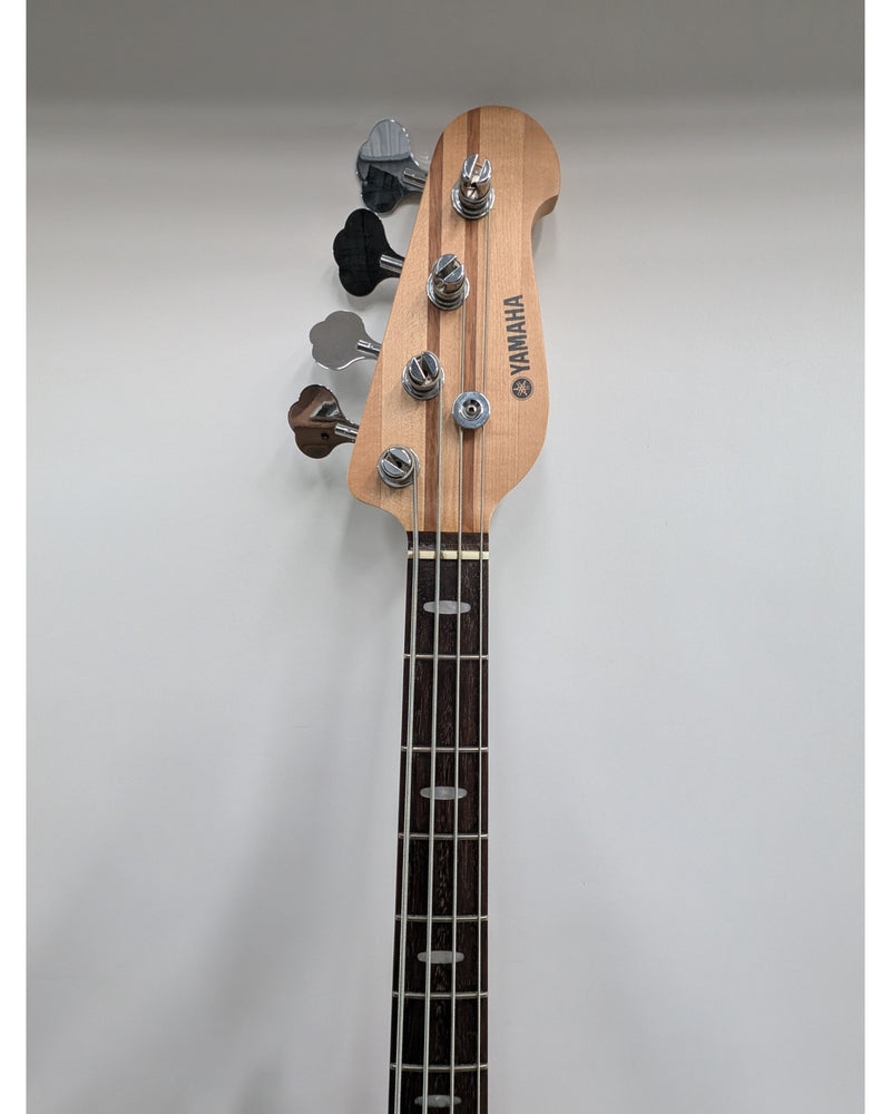 Yamaha BB424X - Bass Guitar - Very Good w/ Soft Case - image 2