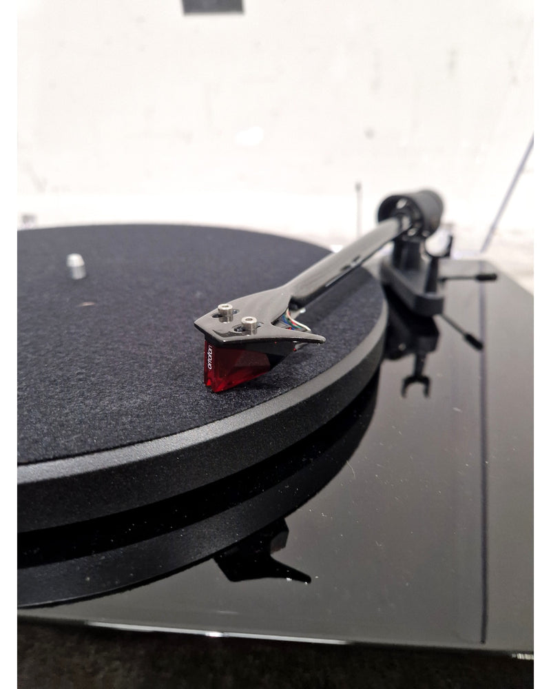 Pro-Ject Debut Carbon DC - Turntable - Black - Excellent w/ Manuals - Image 14