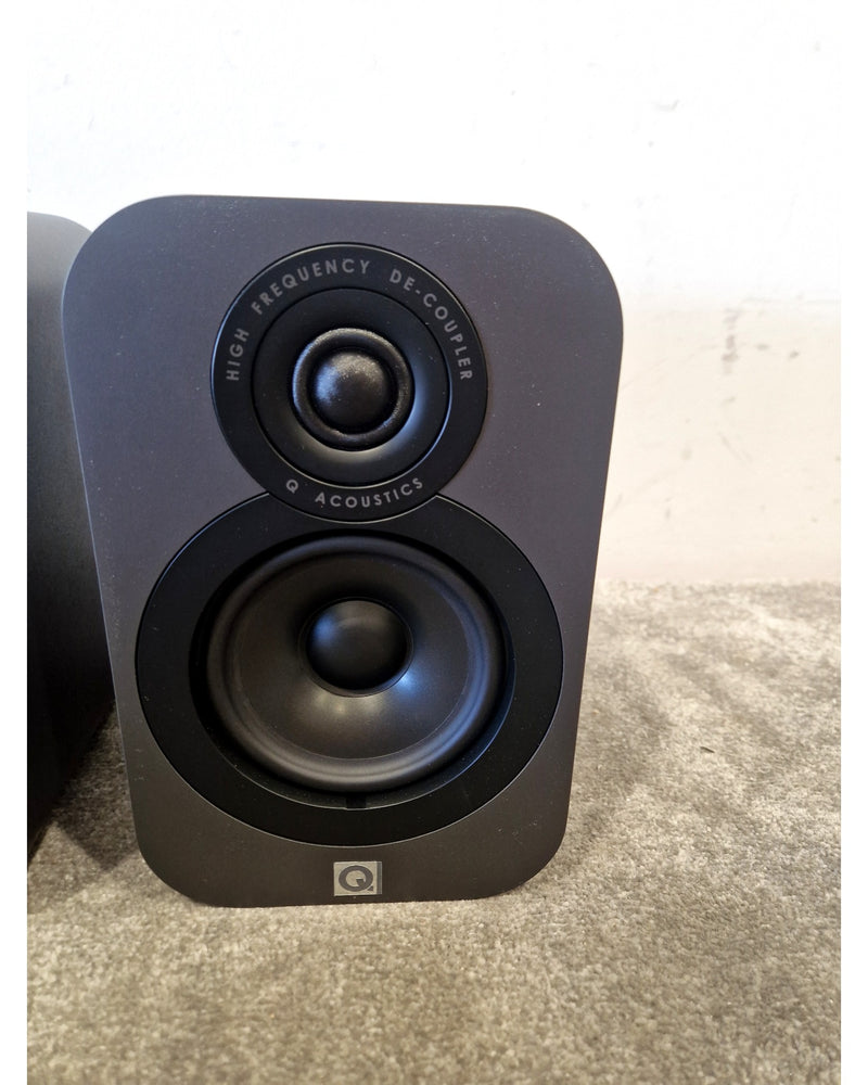 Q Acoustics 3010 HI-FI Speaker Pair - Black HI-FI Speakers - Compact Design - Excellent w/ & tags - Image 10
