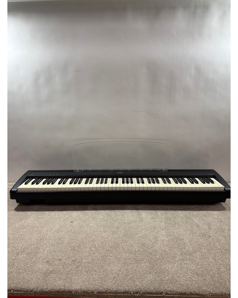 Yamaha P85 - Digital Piano - Good w/ Soft Case and Power Supply - image 17