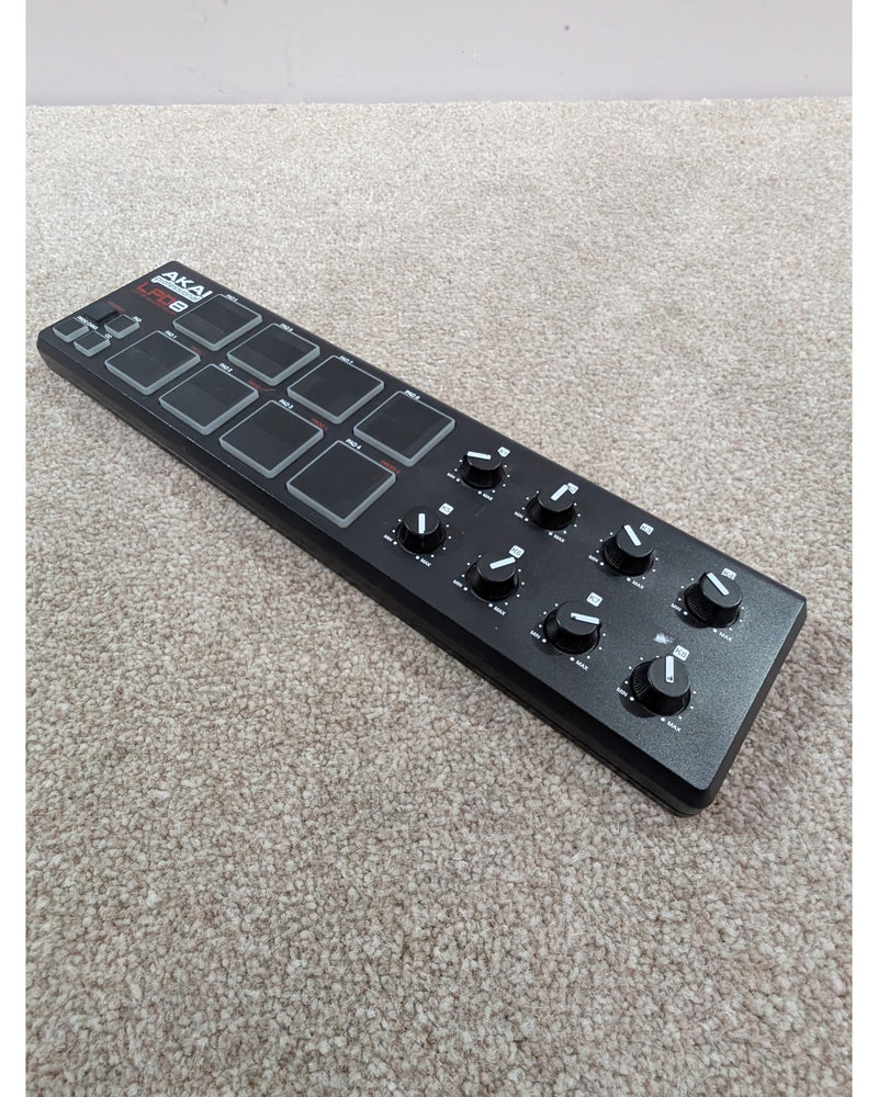 Akai Pro LPD8 - MIDI Controller - Very Good w/ Manuals - image 3