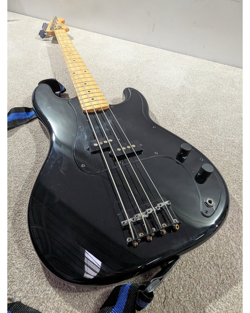 Fender Roger Waters Precision Bass - Bass Guitar - Black - Excellent w/ Hard Case - image 8
