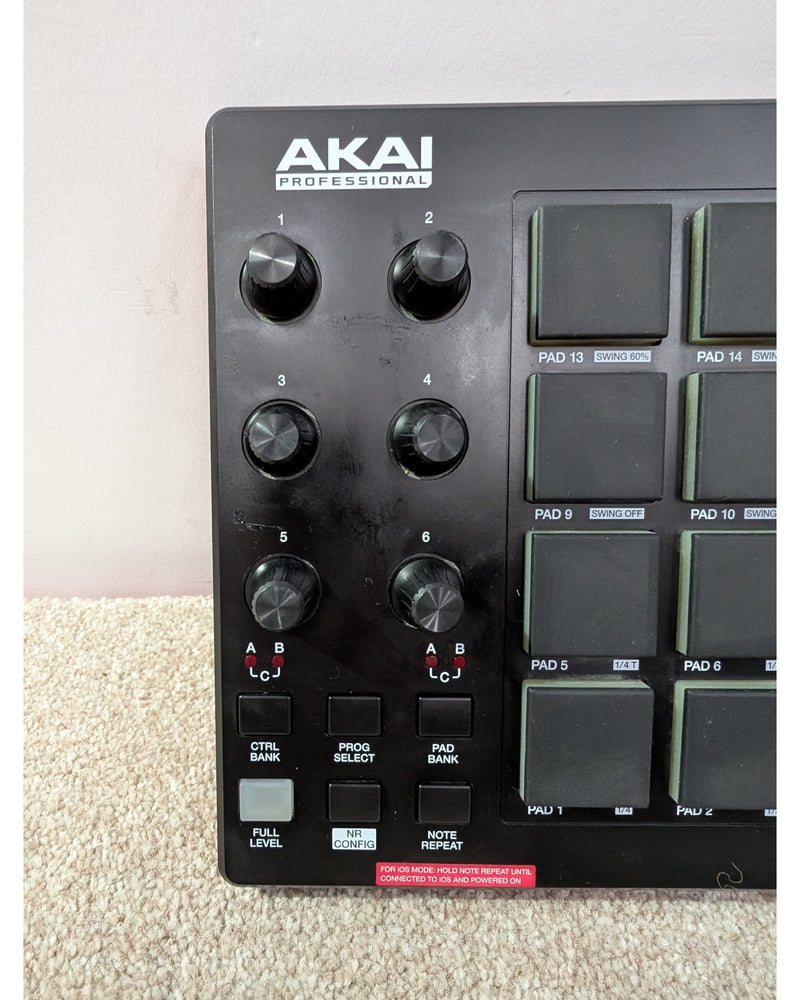Akai Pro MPD218 - MIDI Controller - Very Good w/ Original Box & Manuals - image 3